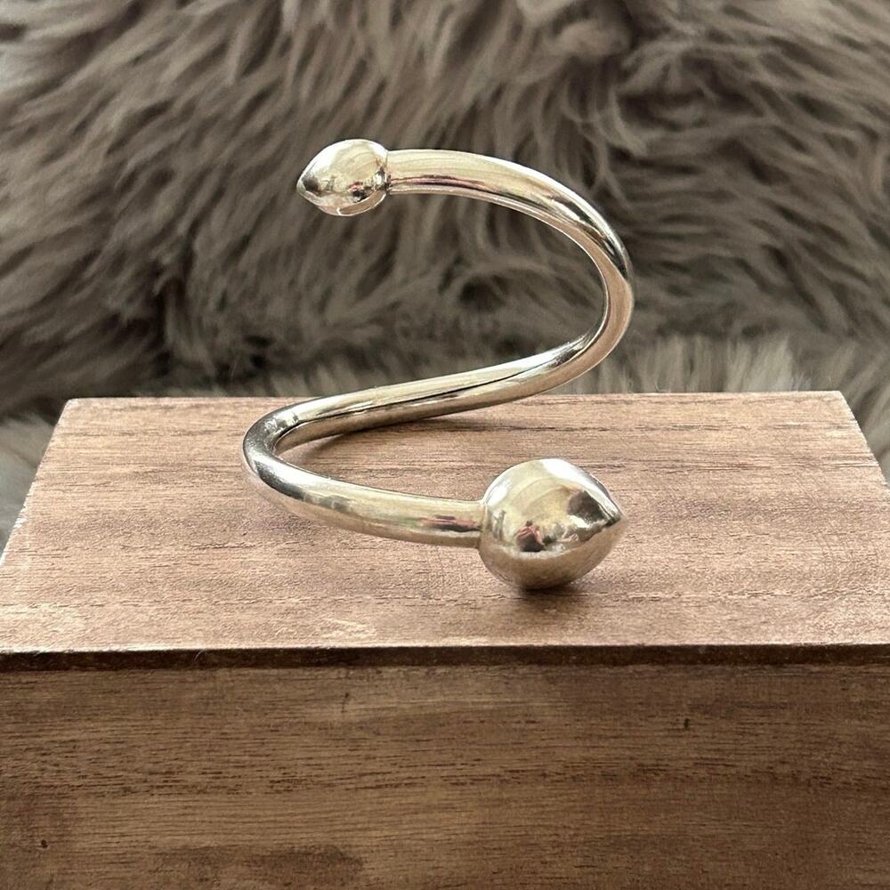 Vintage 70s Modernist Sterling Silver Spiral Armlet Bracelet